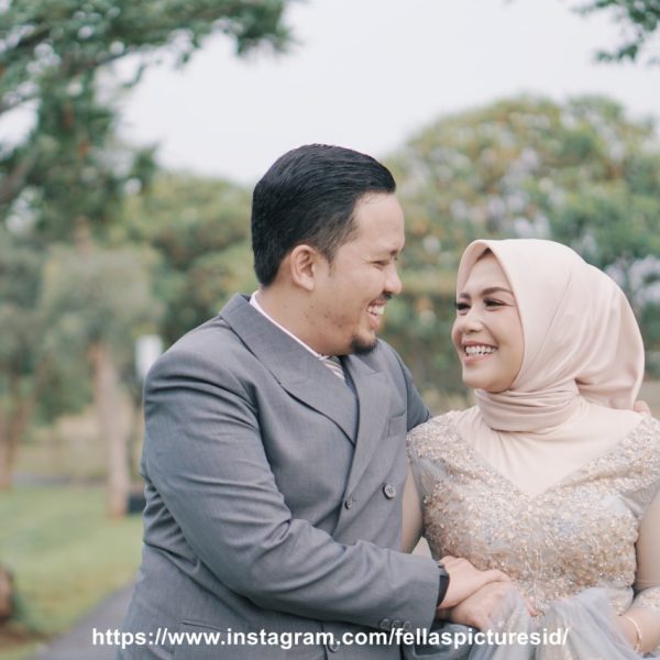 Jasa Video Prewedding di Semarang - Bermesraan