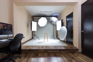 Read more about the article Mengatur Set Studio Rumahan untuk Foto Produk Berkualitas Tinggi