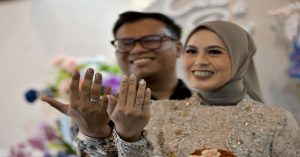 Read more about the article Cara Menghadirkan Detil-Detil Kecil seperti Cincin dan Dekorasi dalam Video