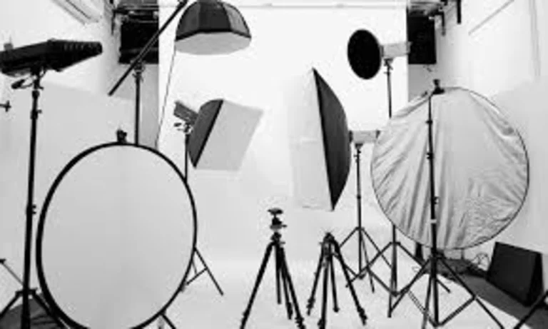 You are currently viewing Aksesori Pendukung yang Wajib Dimiliki Fotografer Produk