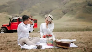 Read more about the article Memilih Outfit yang Tepat untuk Pengambilan Video Prewedding